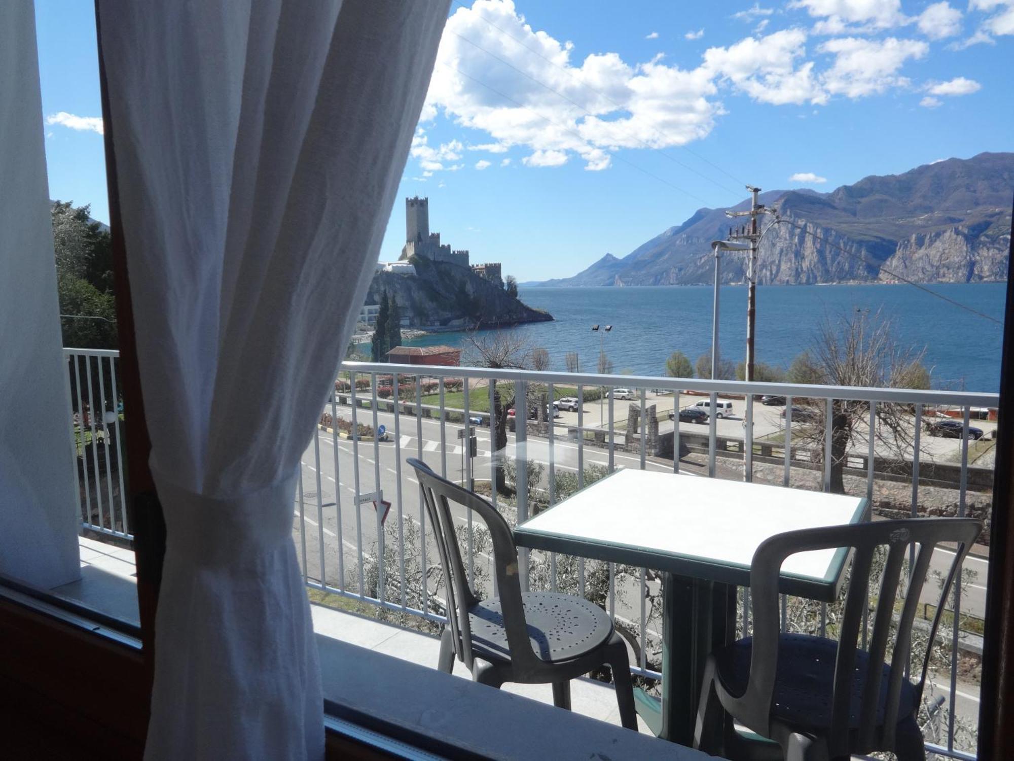 B&B Casa Gabriele Malcesine Bagian luar foto